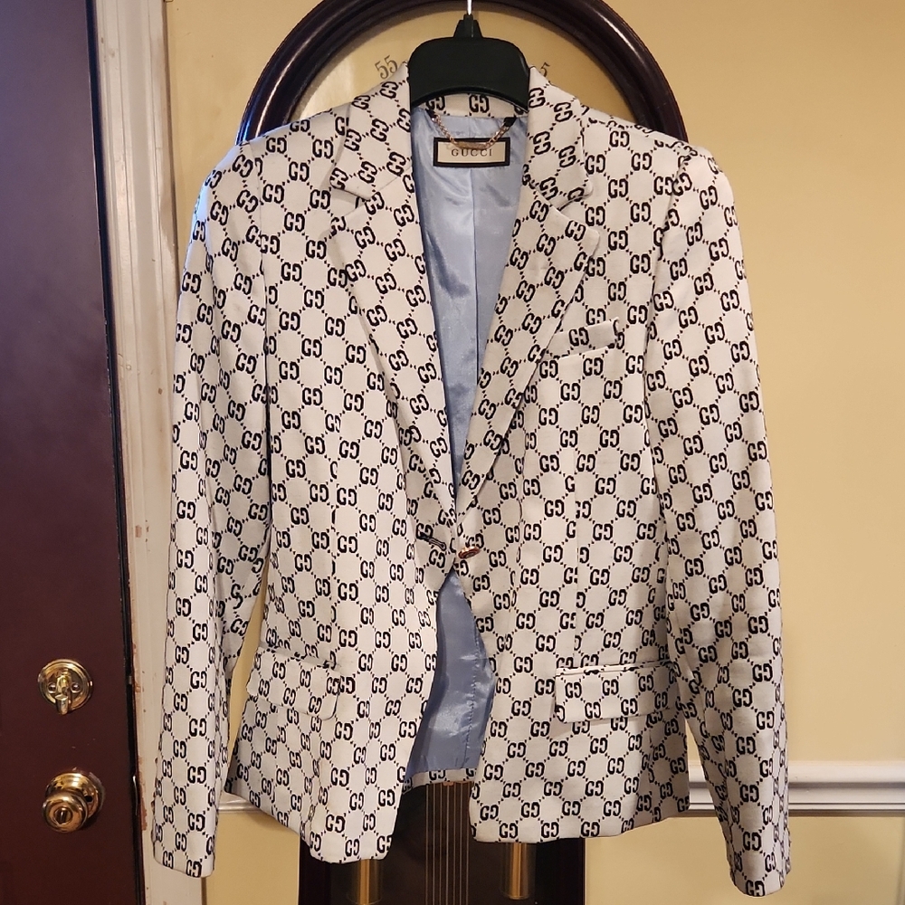 Gucci Women's Monogram Black and Cream Blazer